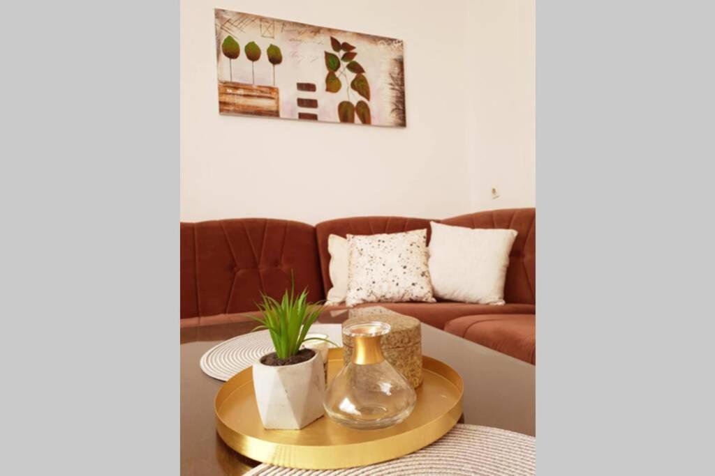 Lamiya'S 2 Bedroom Apartment Mostar Esterno foto
